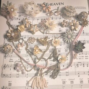 Mid Century Floral Assembly Collection